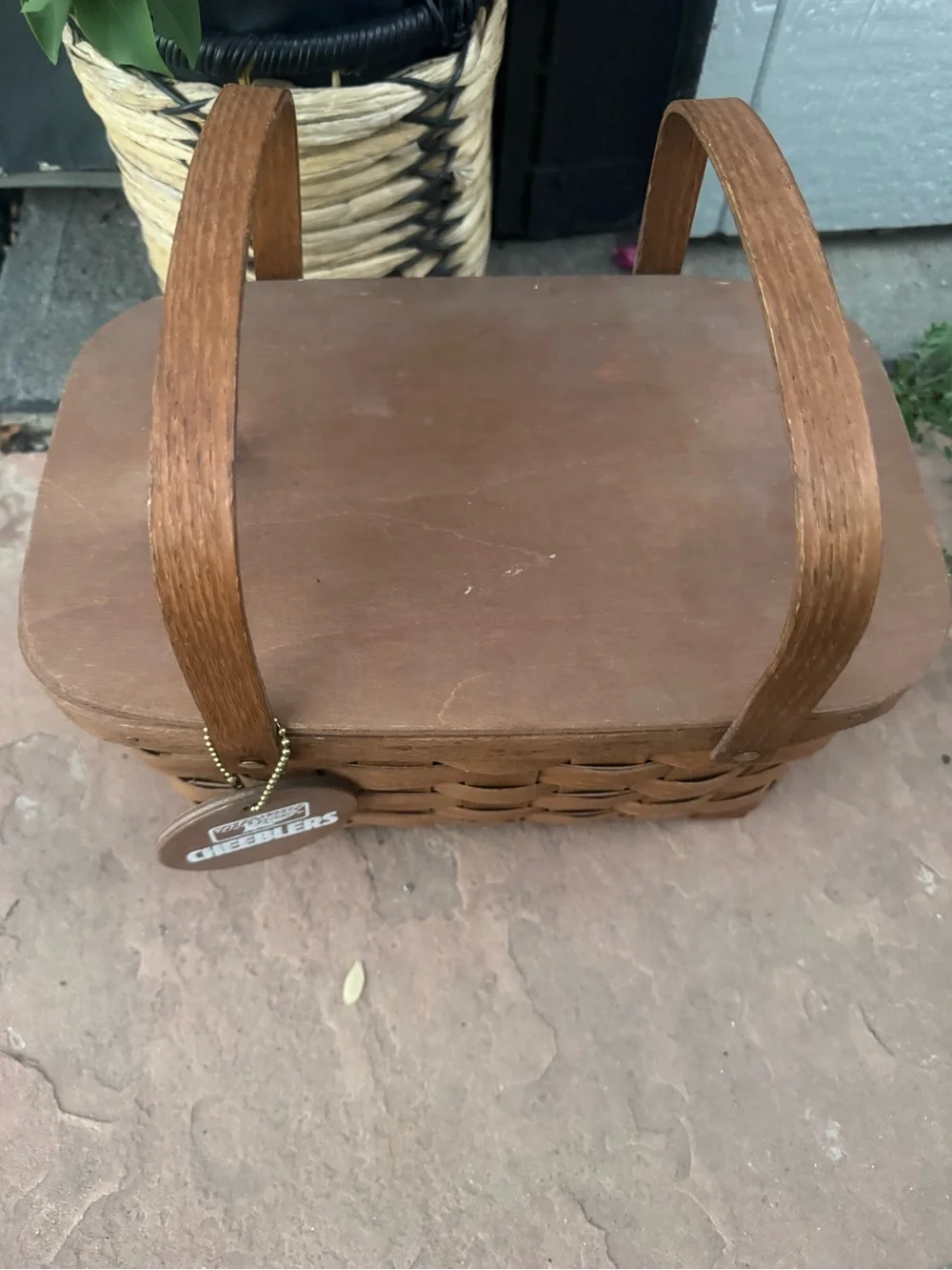 Vintage 1940 soben Wood picnic basket in pristine conditions